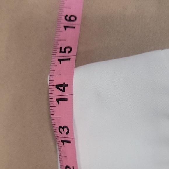 Alice + Olivia Size 0 White Boot Cut / Flared Leg Trousers, Exc. Used Cond. - Picture 4 of 13